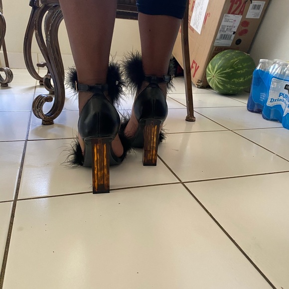Women’s furry block heels - Picture 9 of 9